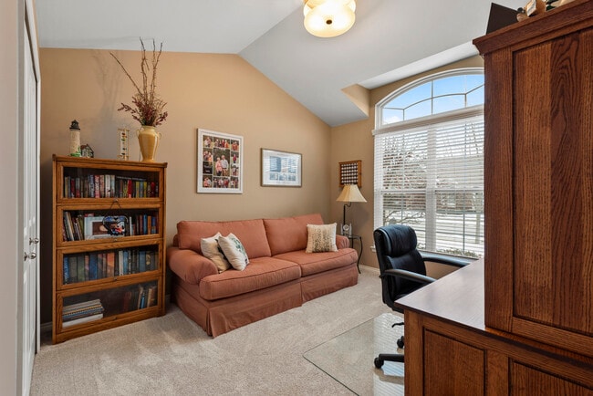 Building Photo - 21868 Kensett Dr
