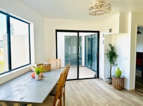 Building Photo - 10444 Canoga Ave