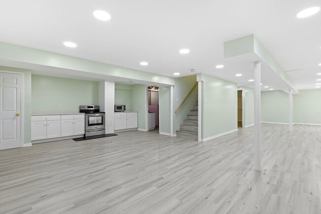 Building Photo - 7623 Beringer Ct