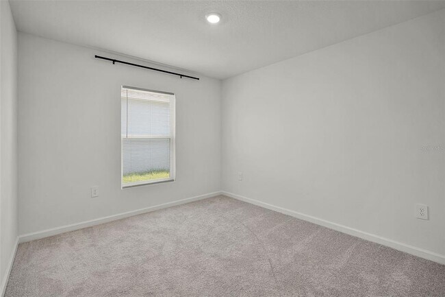 Building Photo - 2711 Pioneer Trl