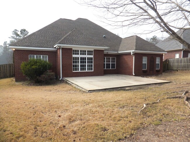 Building Photo - Beautiful Two story Home