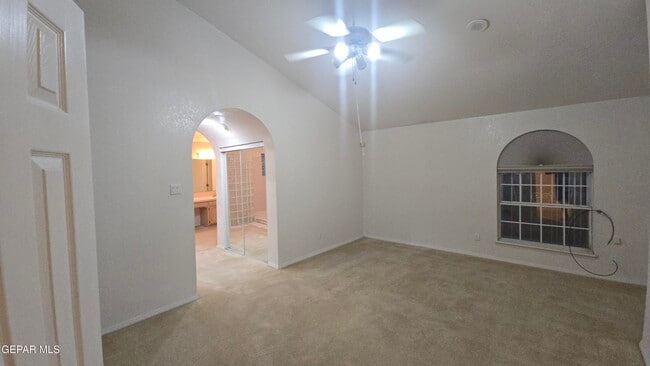 Building Photo - 7417 Mission Viejo Dr