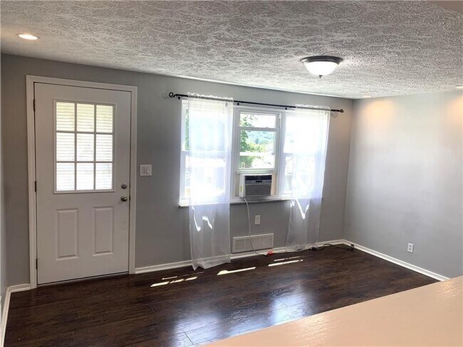 Building Photo - 3768 W 5th Ave