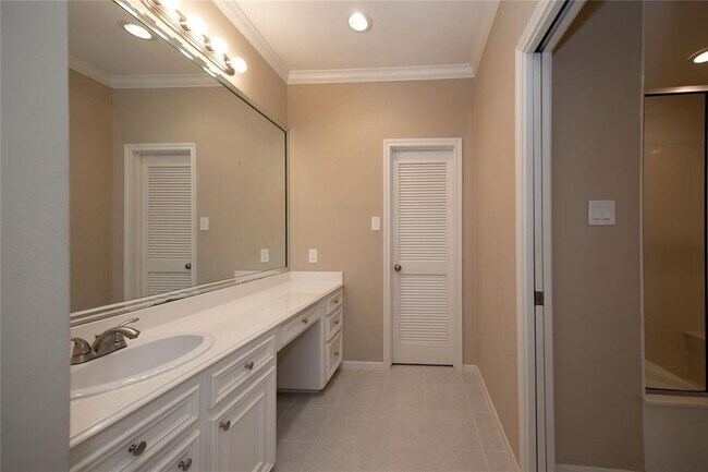 Building Photo - 83 S Longspur Dr
