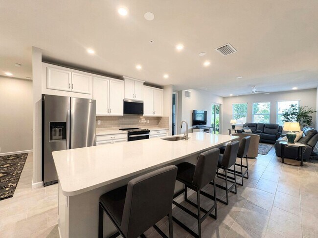 Building Photo - 4660 Arboretum Cir