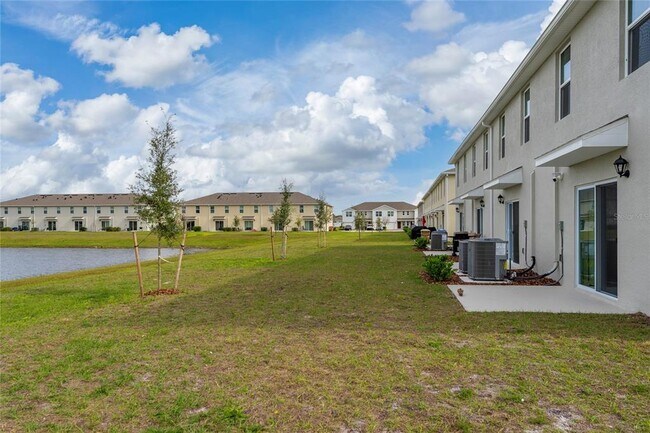 Building Photo - 6594 Leo Ln