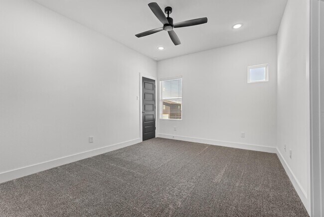Building Photo - 3004 Alpha Wolf Ct