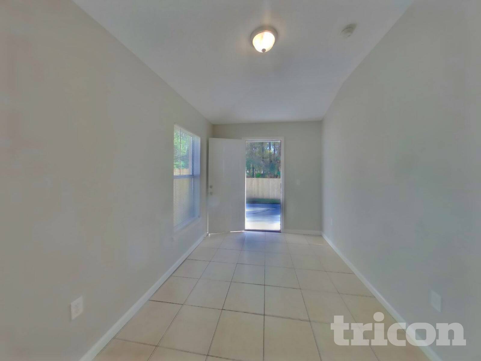 Building Photo - 5555 Village Pond Cir