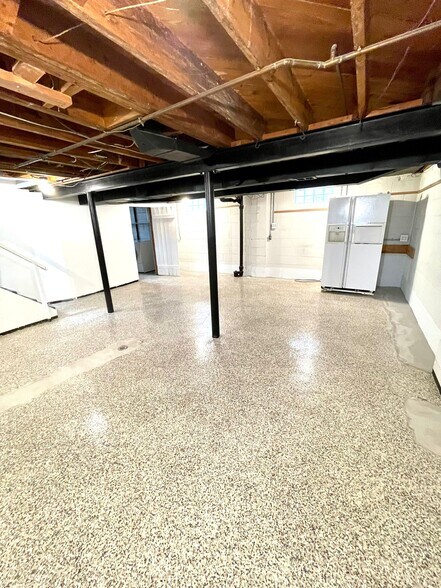 Basement - 1915 Hyland St