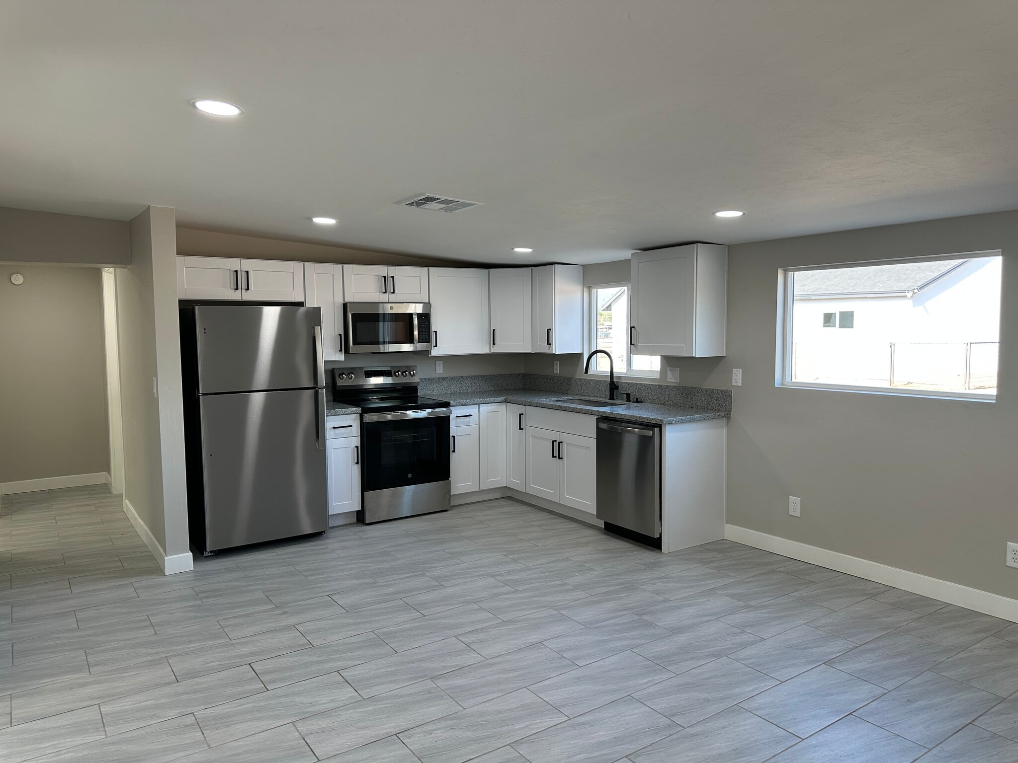 All New Stainless Steel Appliances - 1331 W Speedway Blvd