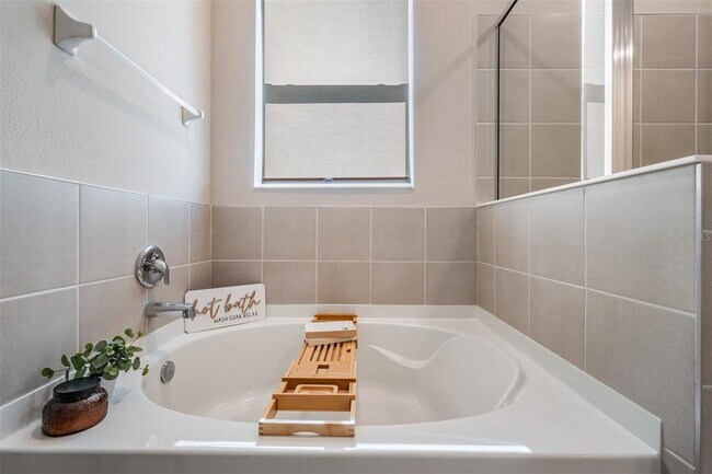 Building Photo - 9817 Rowing Dl Bnd