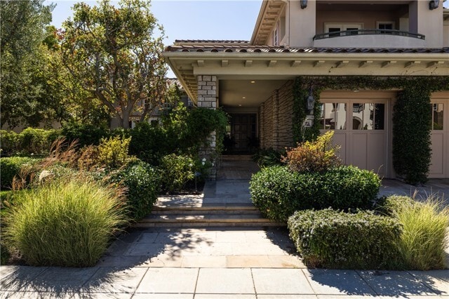 Building Photo - 23 Gleneagles Dr