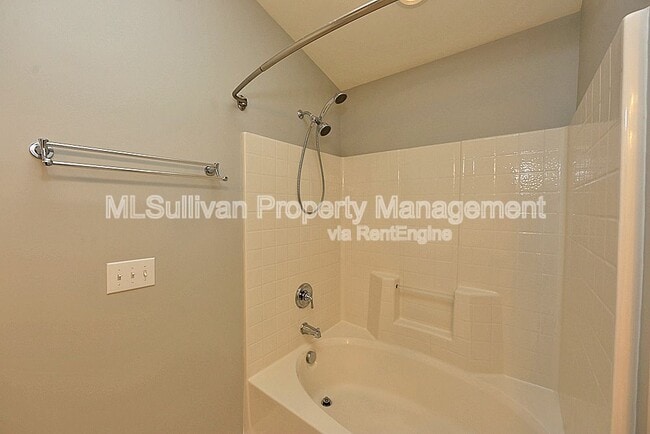 Building Photo - 338 Kinellan Ln