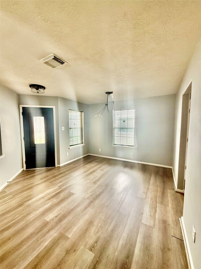 Building Photo - 6506 Beeston Hill Dr