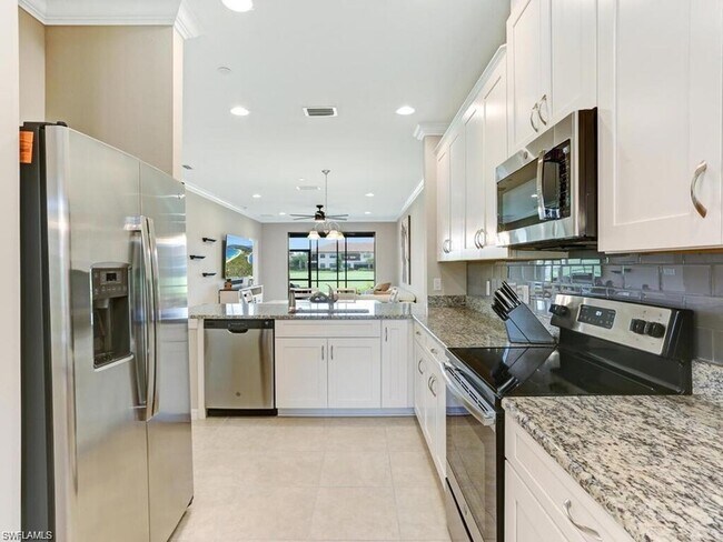 Building Photo - 9378 Pocida Ct