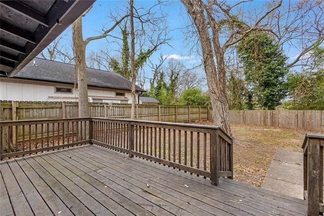 Building Photo - 1585 Archer St SW