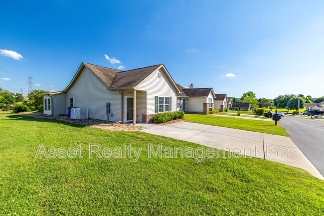 Building Photo - 5532 Libby Way