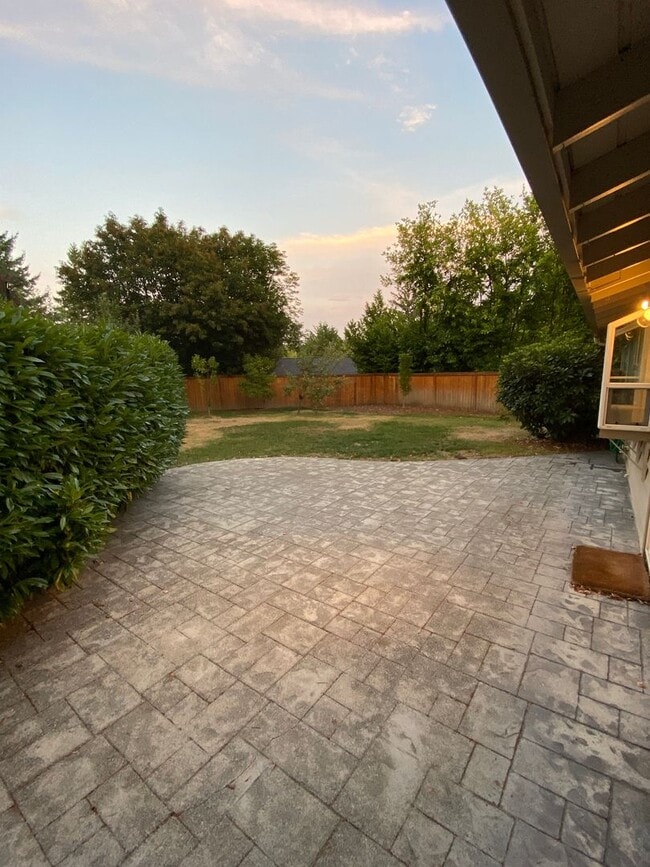 Building Photo - 3bd/1ba House in Bellevue