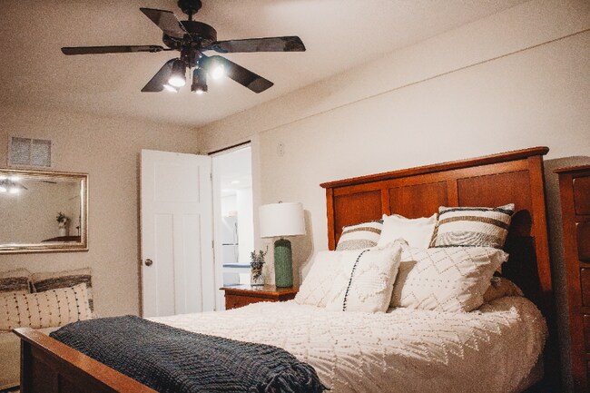 Building Photo - 9237 Shorter Lake Rd