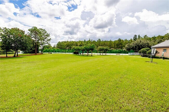 Building Photo - 13646 Hawk Lake Dr