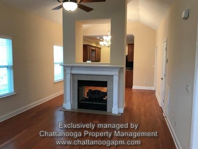 Building Photo - 525 Callaway Ct