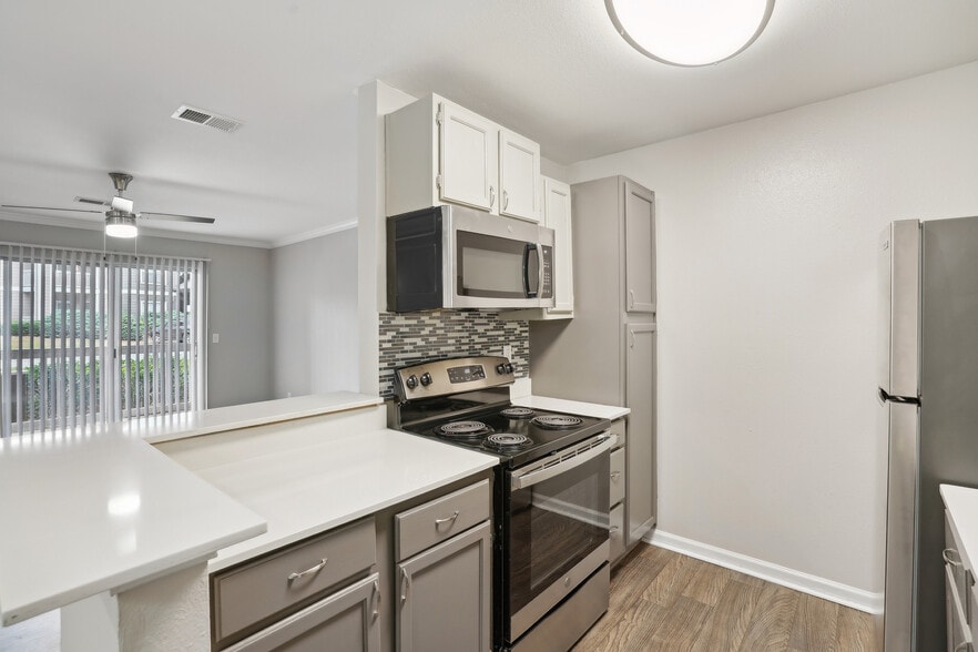 Building Photo - ReNew Sugar Hill