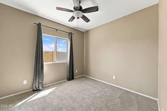 Building Photo - 25954 W Potter Dr