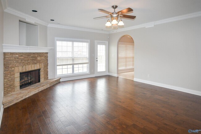 Building Photo - 103 Galt Ln