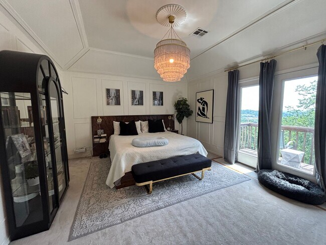 Building Photo - Luxury Home with incredible views in Minsh...
