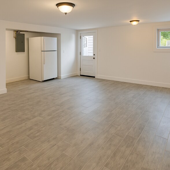 Building Photo - 1432 Perry Pl NW