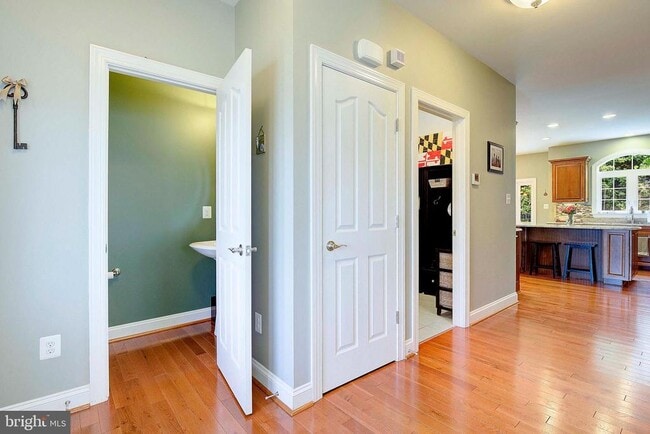 Building Photo - 3104 Lawrin Ct