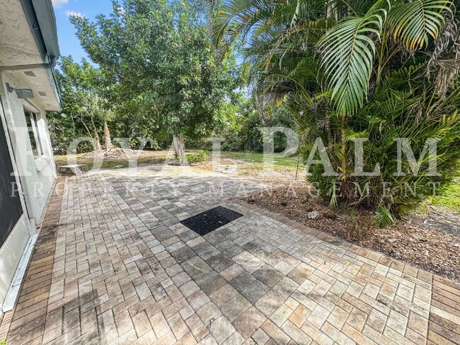 Building Photo - 3 Bed | 2 Bath Home on SE 46th Terrace – Space to Live, Room to Breathe Limited-time offer: $300 ...