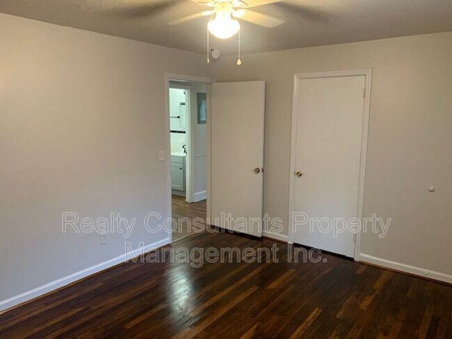 Building Photo - 1813 Walker Ave