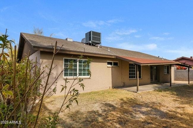 Building Photo - 6013 W Zoe Ella Way
