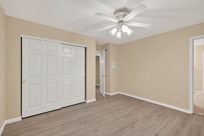 Building Photo - Stunning 4,166 Sq. Ft. Home in Westridge O...