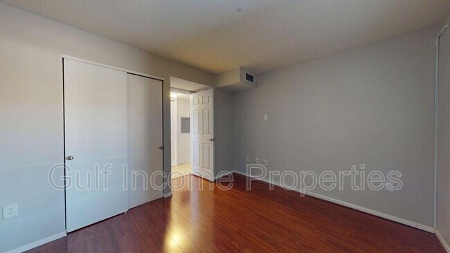 Building Photo - 4121 Heron Way