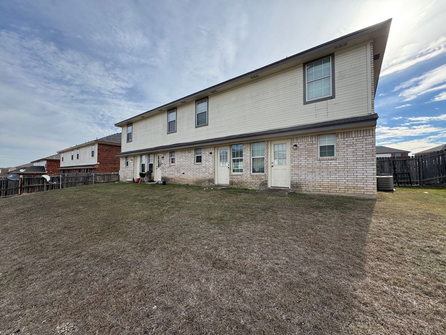 Building Photo - 4405 Abigail Dr