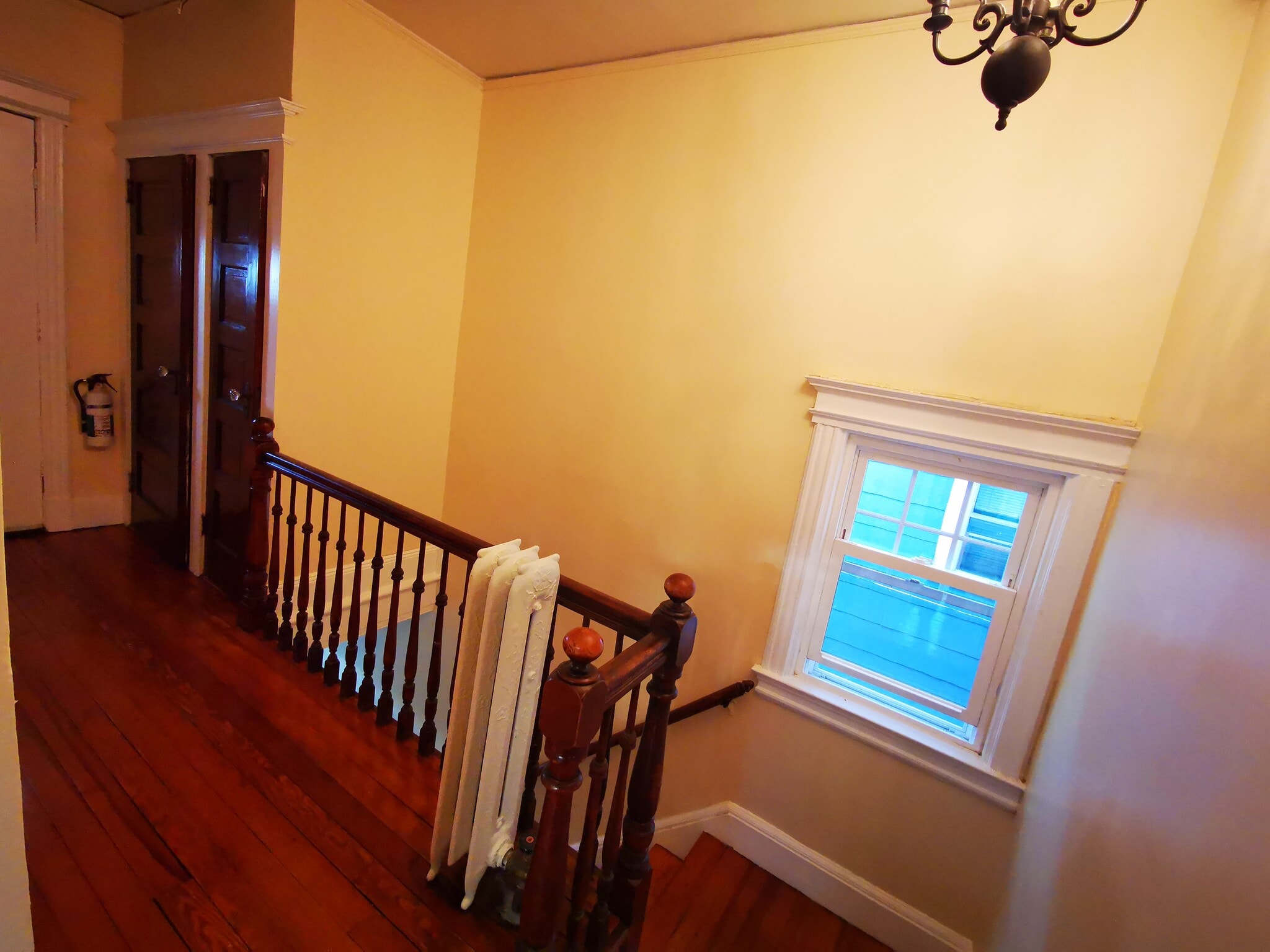 Building Photo - 348 Castleton Ave