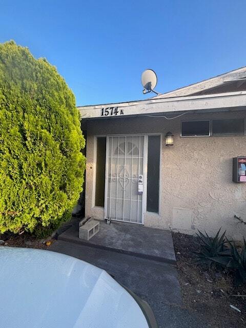 Primary Photo - 1570 W Ramona Dr