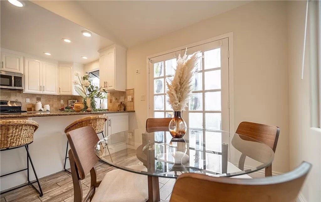 Building Photo - 919 Alabama St