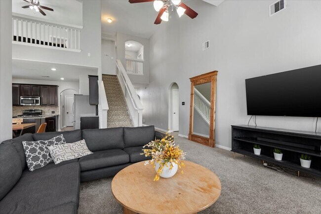 Building Photo - 32027 Steven Springs Dr