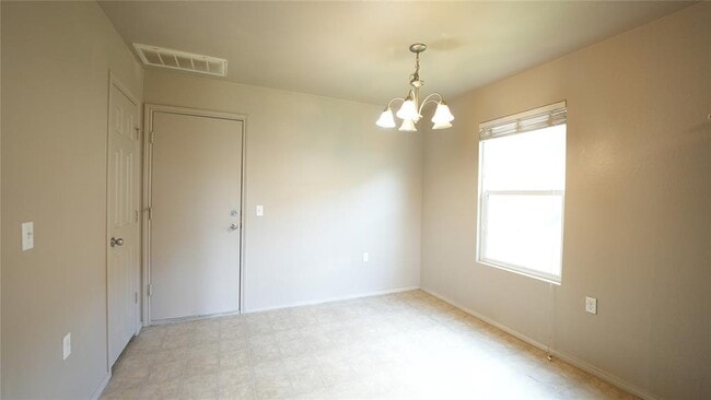 Building Photo - 5705 Knoll Pines Pass
