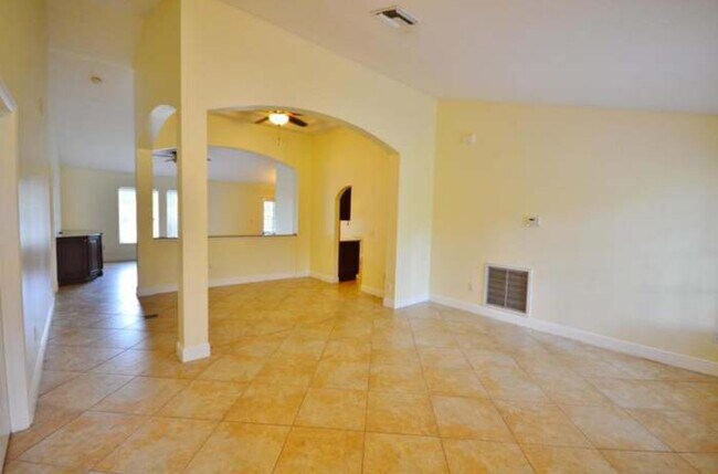 Building Photo - 17569 89th Pl N