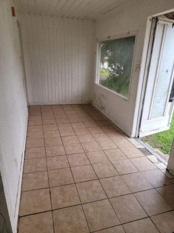 Building Photo - 11836 Cedar St