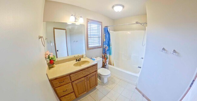 Building Photo - Fenced In Yard + Patio + Pet Friendly + St...
