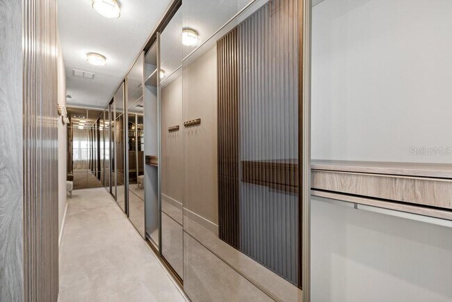 Building Photo - 15699 Panther Lake Dr