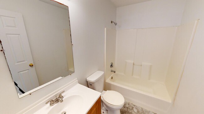 Building Photo - 2229 Symmes St