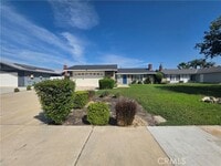 Building Photo - 3001 E St Andrews St