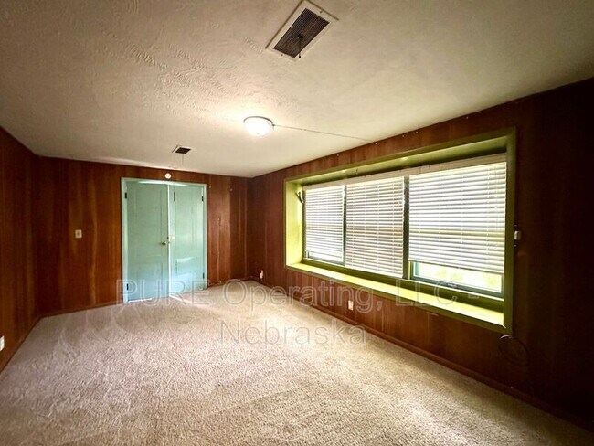 Building Photo - 1817 N 78th St