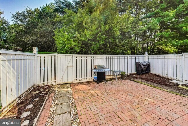 Building Photo - 11924 Redtree Way